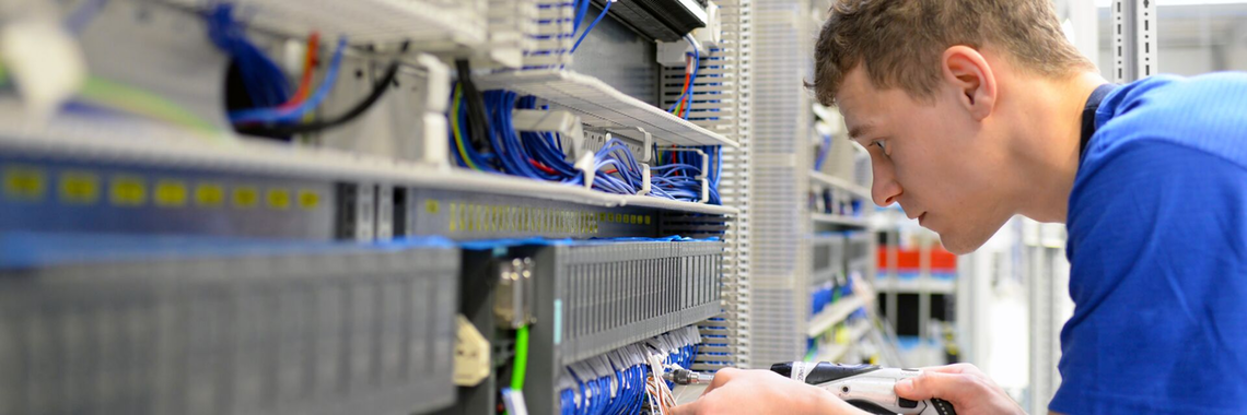 ElektronikerIn für Betriebstechnik (m/w/d) ElektronikerIn für Betriebstechnik (m/w/d)